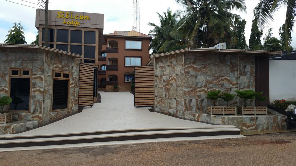 Silicon Lodge Accra Exterior photo