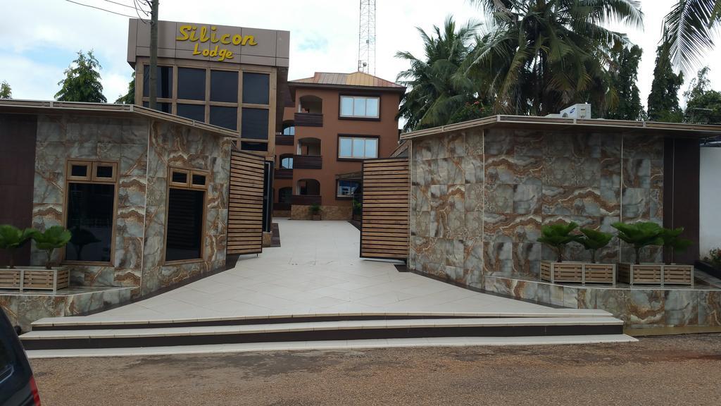 Silicon Lodge Accra Exterior photo