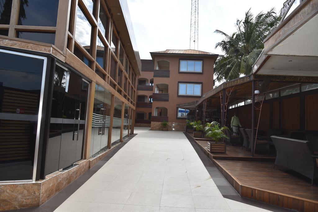 Silicon Lodge Accra Exterior photo